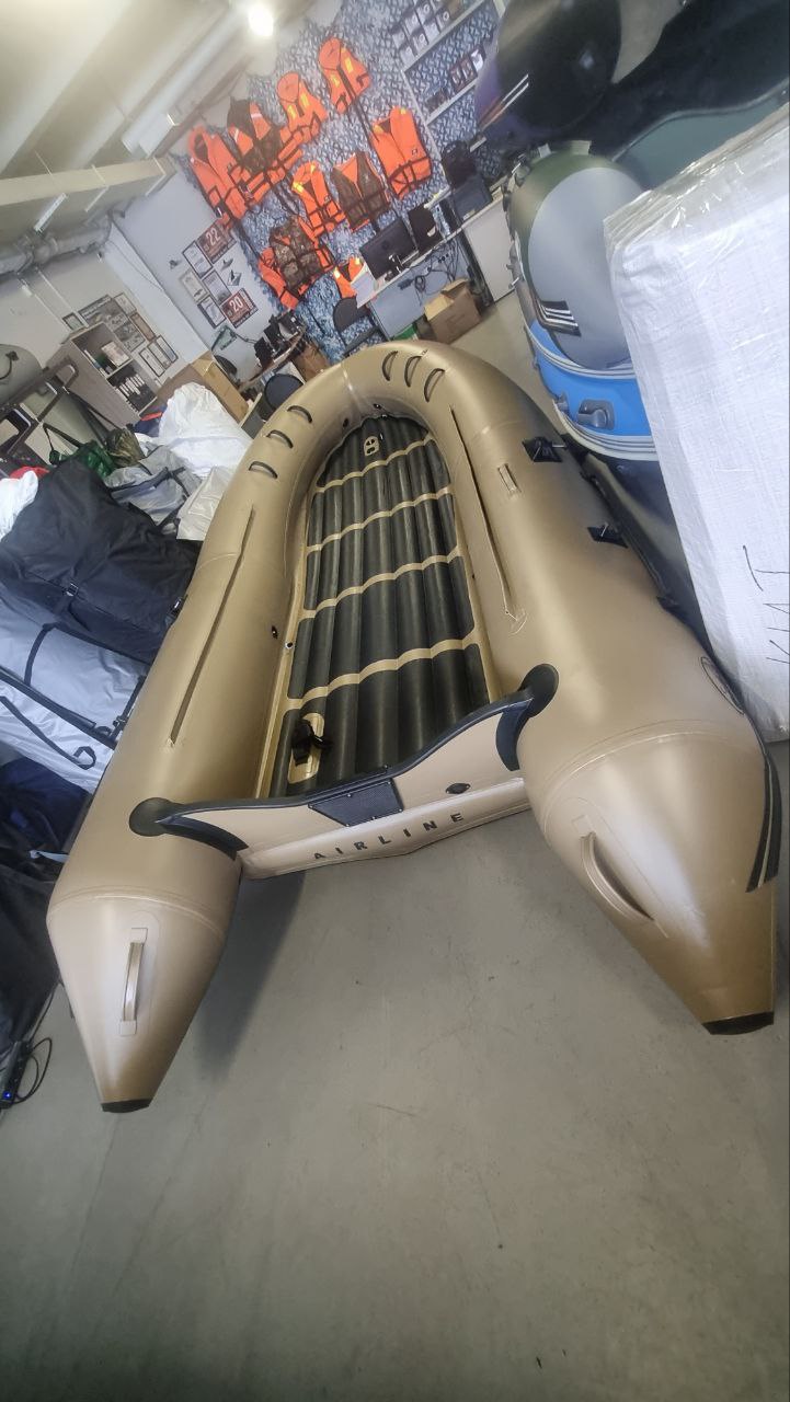 Лодка Badger Air Line 420